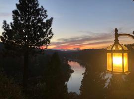Arrowhead Country Home, Bed & Breakfast in Crestline
