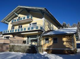 Ferienhaus Bergblick: Abtenau şehrinde bir otel