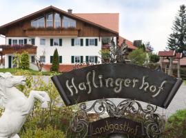 Haflingerhof, hotel in Roßhaupten