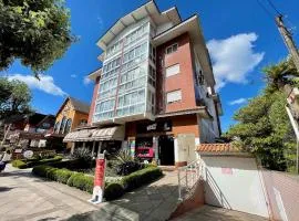Apartamentos Dom Rolim no CENTRO by Achei Gramado