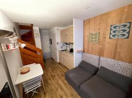 Duplex cosy 4 personnes au pieds des pistes, hotel di Valmeinier