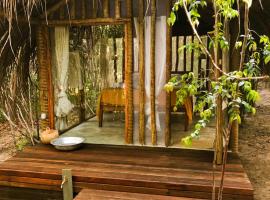 Na Floresta Glamping, hotel i Pôrto de Pedras