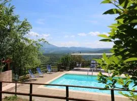 Farmhouse in Apecchio with Pool & Spa