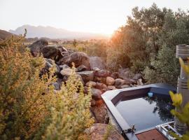 Wagyu Mountain Lodge, hotel a Paarl