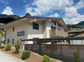 Apartment Das Georgen- Großglockner by Interhome