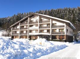 Ski Apartmán Sajmon so saunou, hôtel à Makov