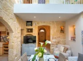 Casa Bartolo A Hidden Gem - Spacious Village Home EBAR1-1