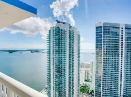 Penthouse with Ocean and City Views in Lux Miami Brickell Sleeps 4