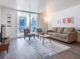 Super Cool 1BR Apartment in Brickell with Parking