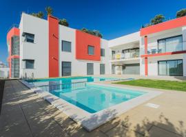 Best Houses 03 - Deluxe Two Bedrooms and Pool - Design Apartment, hotel in Ferrel