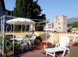 Casa Lupino, hotel in Orosei