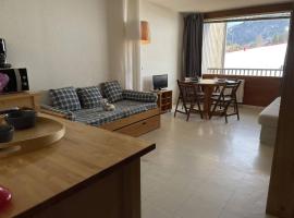 Appartement Puy Saint Vincent 1400, 1 pièce, 4 personnes - FR-1-330G-6, ubytování v soukromí v destinaci Puy-Saint-Vincent