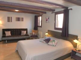 CHEZ CECILE Bed and Breakfast chez le VIGNERON, B&B di Colmar