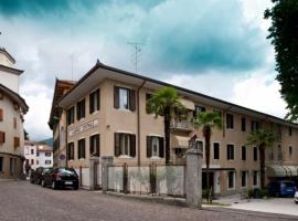 Albergo Centrale, hotell i Tarcento