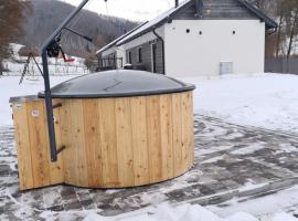 DOMKI POD ZIELONYM WZGÓRZEM 2, hotel in Kudowa-Zdrój