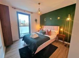 Luxury Station Apartment