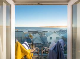 Sennen Surf Loft, cottage ở Penzance