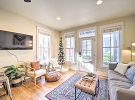 Carlton Landing Home Walk to Lake and Parks!