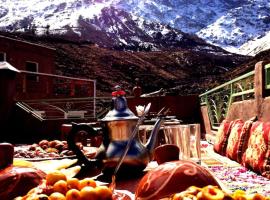 Gite entre les deux Vallées, pousada em Tacheddirt