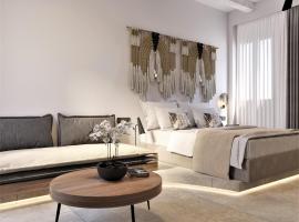 F Fine Suites - Adults Only，林都斯的飯店