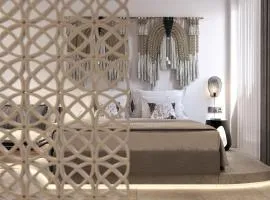 F Fine Suites - Adults Only