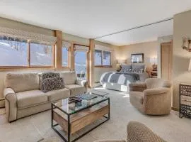 Laurelwood Condominiums 402