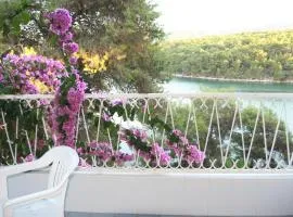 Apartment Bugenvila