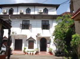 Viesnīca Old Courtyard Hotel rajonā Fort Kochi, pilsētā Kočina