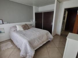 Hospedaje "LUZ", cottage in Olavarría