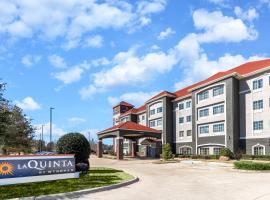 La Quinta by Wyndham Mt. Pleasant, hotel u gradu Mount Pleasant