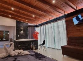 No 4 Lofts Jacuzzi Mazamitla, hotel v destinaci Mazamitla