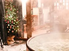 STRÓŻÓWKA SKI&SPA Domek nad rzeką z ogrodem i jacuzzi,narty.