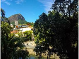 Flat - Leblon, hotel dekat Taman Botanikal Rio de Janeiro, Rio de Janeiro