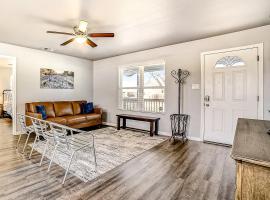 Pecan Row Getaway, holiday home in New Braunfels