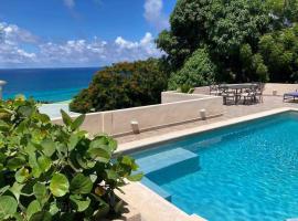 Villa Zircon in Pelican Key awaits you, hotel en Koolbaai