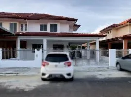 T & T Sibu Homestay