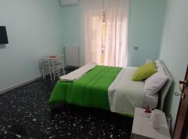 Viviana – hotel w pobliżu miejsca Sąd miejski w Neapolu w mieście Napoli