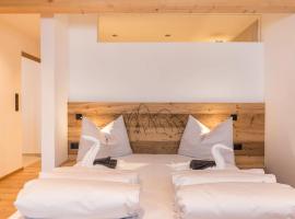 Planerhof Apartment Edelweiss, Hotel in Villnöss