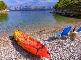 robinson divja: Sućuraj şehrinde bir tatil evi