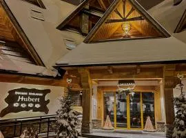 DWOREK MYŚLIWSKI HUBERT-Tutaj czeka na ciebie oszczędność & komfort & najlepsza lokalizacja, Jesteśmy przy samych Termach Bania i Stoku Narciarskiego Kotelnica, Na miejscu wypożyczalnia nart, rowerów w atrakcyjnej cenie dla gości oraz darmowy parking