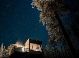 Salla Wilderness Lodges, hotel with hot tubs in Salla
