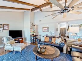 Riverfront R & R, hotel v destinaci Spicewood