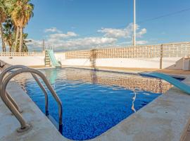 3 Bedroom Nice Home In Playa De Almazora, feriehus i San Antonio