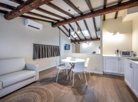 Garibaldi Luxury apartments, hotel en Prato