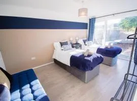 Ideal Home Away in Whitefield Bury