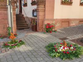 Hotel & Restaurant Zum Riesen, hotel s parkiralištem u gradu 'Walldürn'