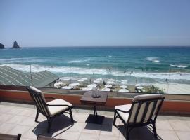 Glorious Sunset & Sea View Loft Apt Mariastella 6, hotel en Agios Gordios