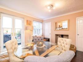 Modern three Bedroom House in great Durham City, hotell med parkering i Durham
