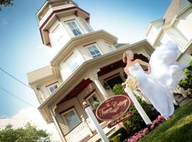 The Tower Cottage Bed and Breakfast, hotel cerca de Paseo marítimo de Jenkinson, Point Pleasant Beach
