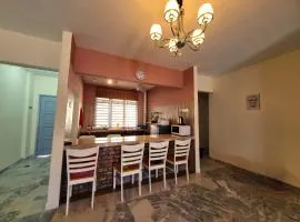Homestay α Cocobay Condo Resort